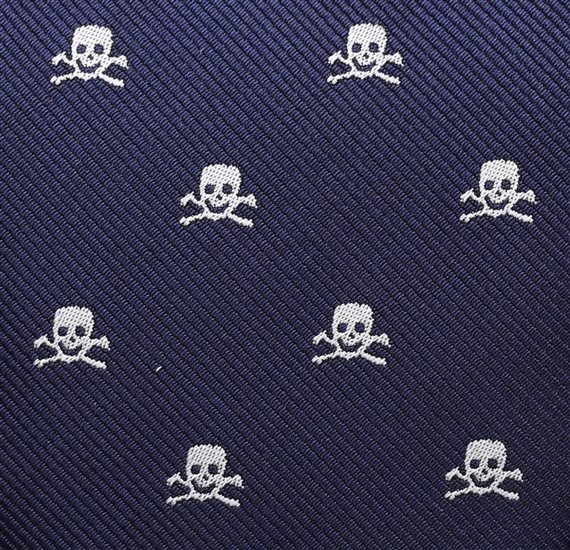 Detalle tejido corbata de niño azul calaveras Tintín 186